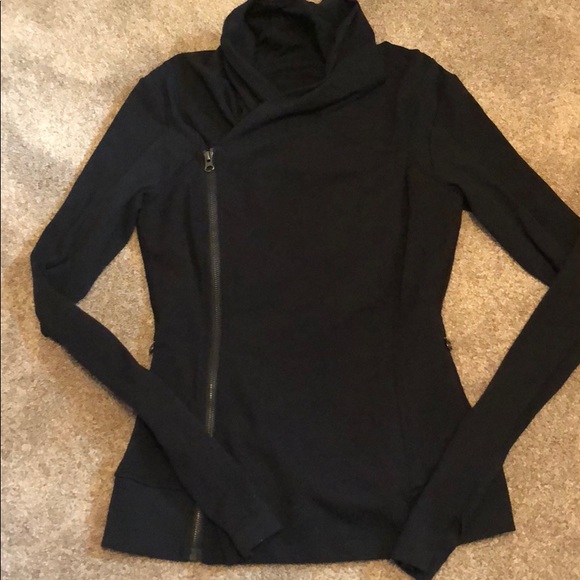 lululemon athletica Tops - Lululemon athletica jacket size 8